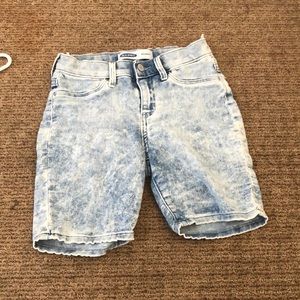 White blue wash jean shorts